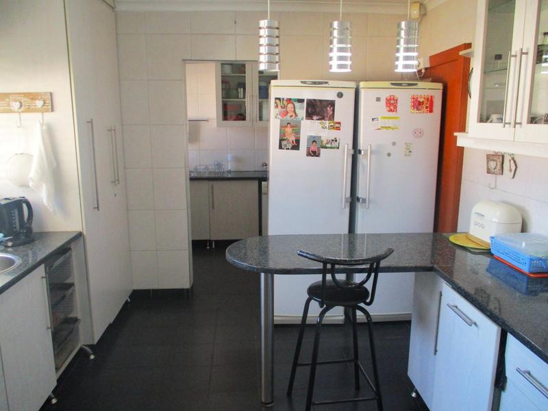 4 Bedroom Property for Sale in Pellissier Free State